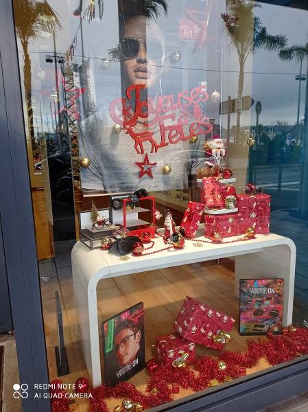 Noël arrive aux magasins de La Seyne-sur-Mer 83500 et de Marseille 13004