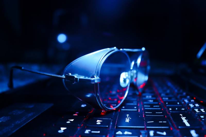 Fatigue visuelle lunettes anti lumiere bleue La Seyne sur Mer